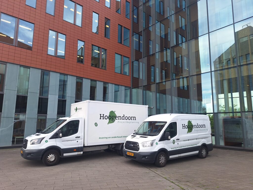 Hoogendoorn Projectbeplanting - bakwagen en bus